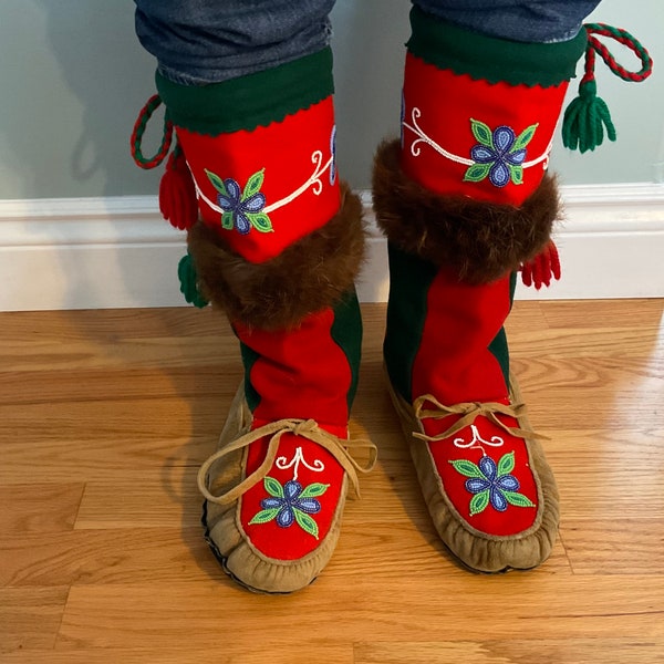Vintage Handmade Canadian Indigenous Exquisitely Beaded Beaver Fur Tanned Moose Hide, Blanket Wool, Tall Moccasins, Mukluks Size 11
