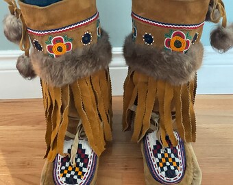 Vintage Canadian Indigenous Moose Hide Fringed  Beaded Mukluks Tall Moccasins 1970’s Size 11-12