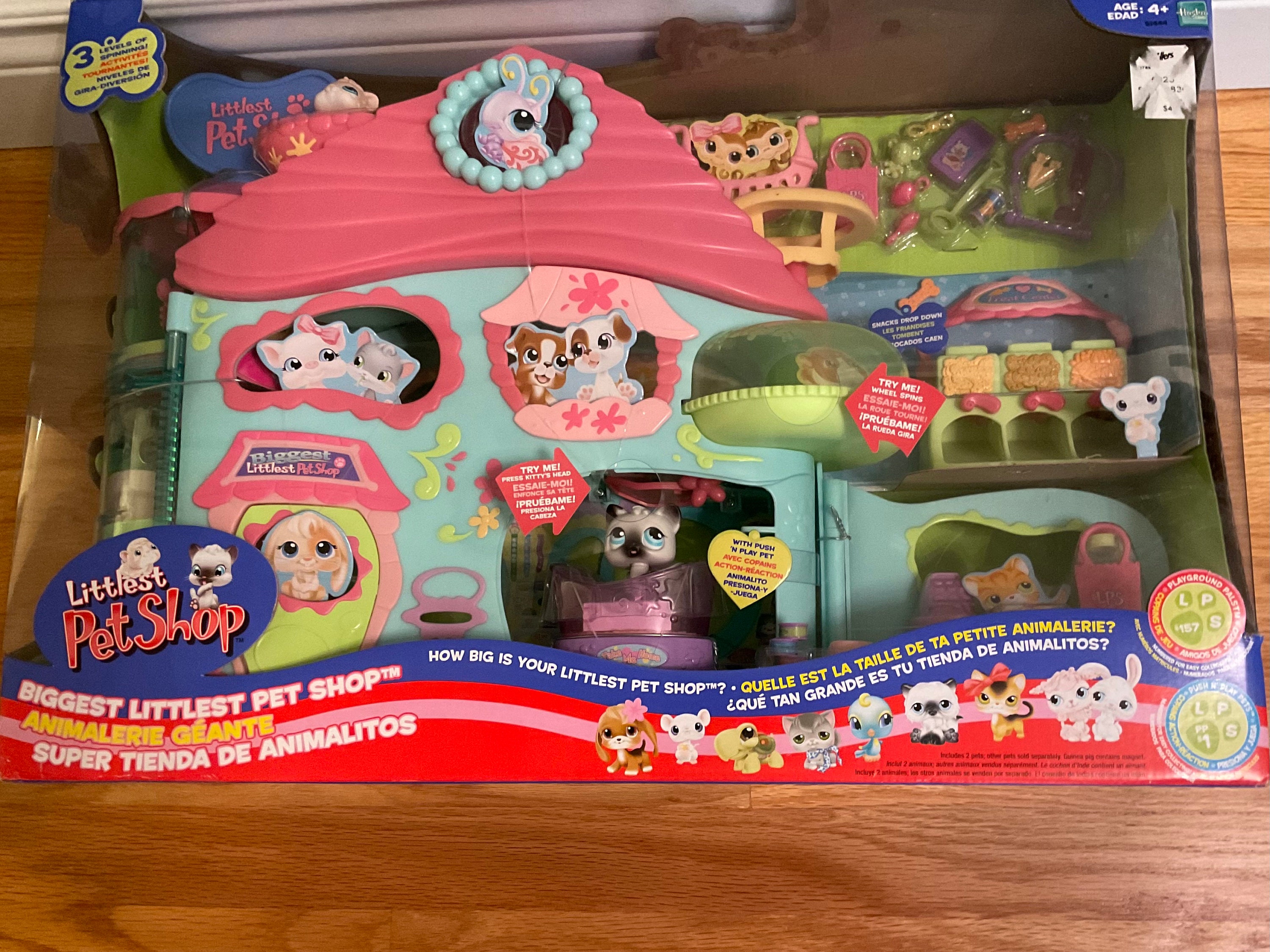 LPS Biggest Littlest Pet Shop Playset with 3 of the original pets &  accessories