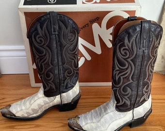 Vintage Acme White Sea Snake Cowboy Boots Pointed Toe # 6093 Size 7 1/2 D Men’s’ Box