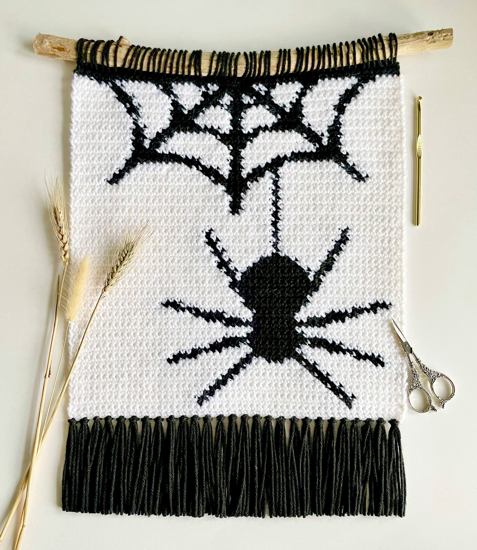 Crochet Pattern | the Spooky Spider Wall Hanging | Crochet Wall Hanging ...