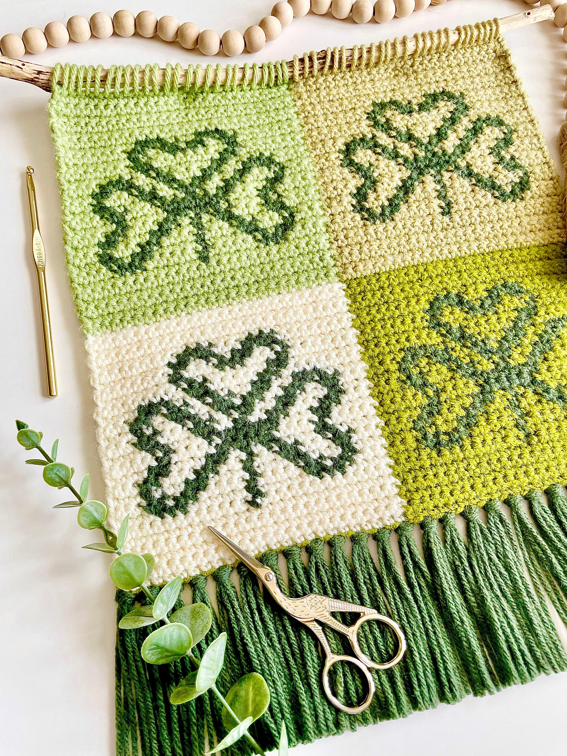 34 Fun Crochet Clover Patterns Perfect for St. Patrick’s Day 11 Crochet Pattern The Retro Clover Wall Hanging Wall