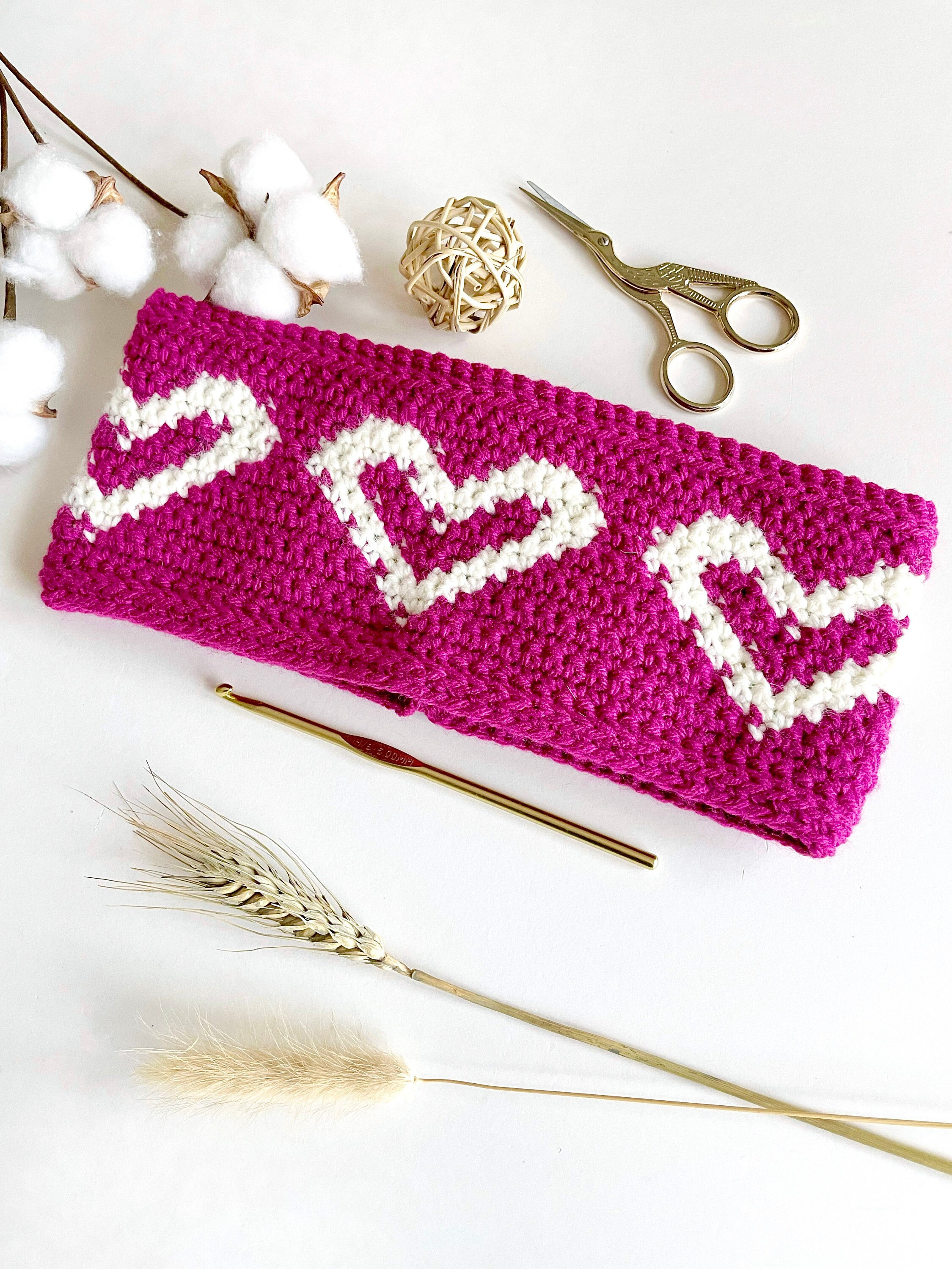 Hearts of Love Headband Pattern