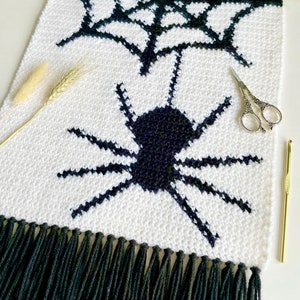 Crochet Pattern | The Spooky Spider Wall Hanging | Crochet Wall Hanging Pattern | Crochet Spider Pattern | Halloween Crochet Pattern | PDF