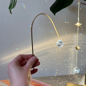 Atrapasoles para plantas, Estaca para plantas con arco de latón, Decoración para plantas de interior