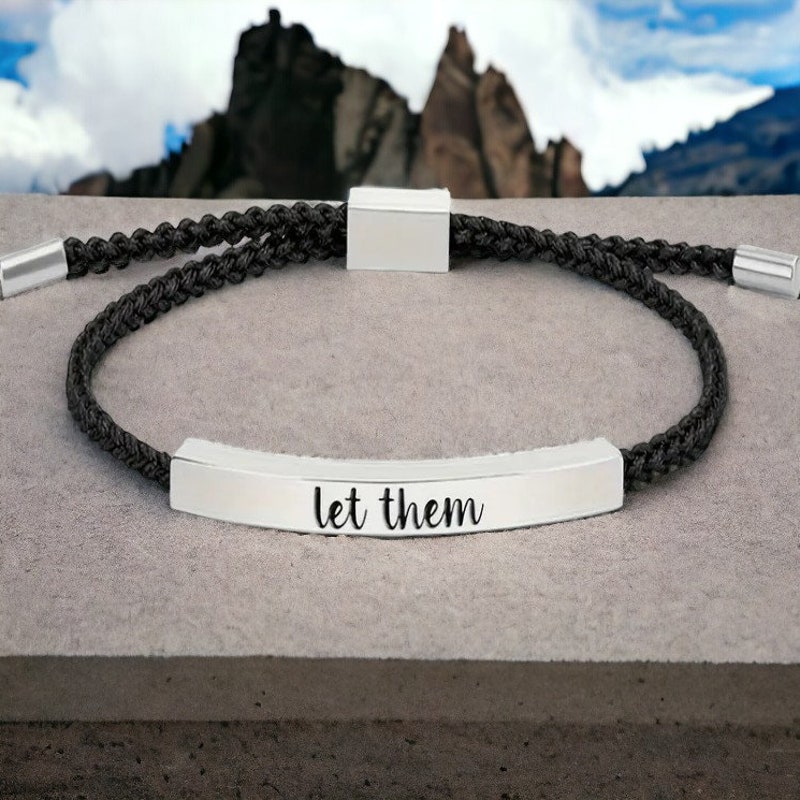 MOTIVATED EARRINGS