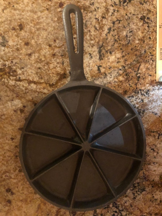 Cast Iron Vintage Divided Cornbread Pan lupon.gov.ph