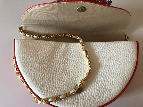 Varon vintage NWOT leather  Handbag with flower - image 3