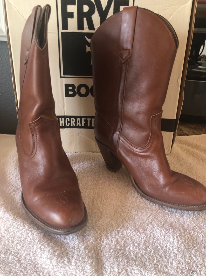 women's vintage frye cowboy boots