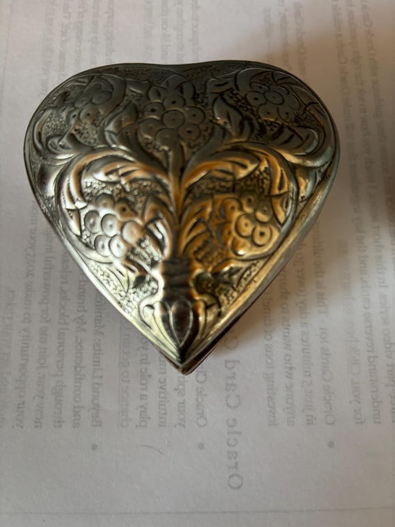Valentine NWOT Pottery Barn heart wooden silver top trinket box Tommy Bahama candle View 2