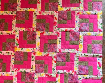 Machine Pieced Quilt Top: Cotton Fabrics 51” x 51” Log Cabin patchwork