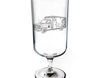 US EMS Ambulance Beer Glass | Ideal Personalised Emergency Medical Retirement Wedding Birthday Gift | Select Style