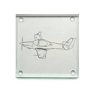 Grob 120TP 航空機型ドリンクコースターセレクション - 軍用航空パイロットへのギフト（自宅、職場、オフィス用） - ギフトボックス入り - スタイルを選択