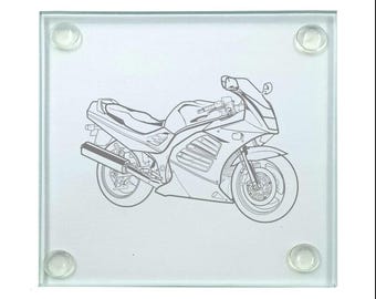 Selezione di sottobicchieri per bevande personalizzati a forma di motocicletta Suzi RF - Regalo per motocicletta per casa, lavoro, ufficio, tavolo - Scatola di presentazione - Seleziona stile