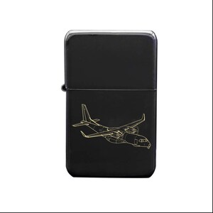 Isqueiro personalizado para aeronave Airbus C295 - Escolha de cores - Ideia de presente para fumantes com tema de aviação militar para pilotos e engenheiros