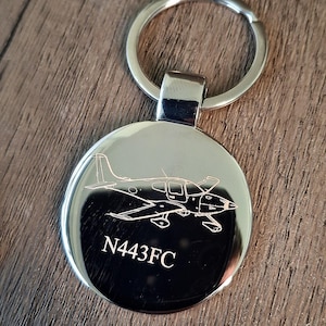 Personalised Cirrus SR20 Aircraft Keyring - Choose Style - Private Pilot Engineer Aviation Themed House Key Keychain Work Office Gift