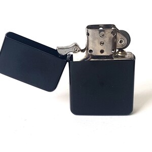 Encendedor recargable a prueba de viento de latón premium para scooter italiano - Selección de colores - Gran regalo para fumadores del club de motociclistas imagen 6