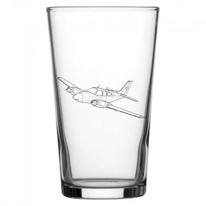 Personalised Beechcraft Baron Glass | Tumbler, Beer, Wine, Tankard | Aviation Gift for Pilot Birthday, Christmas, Wedding, Retirement