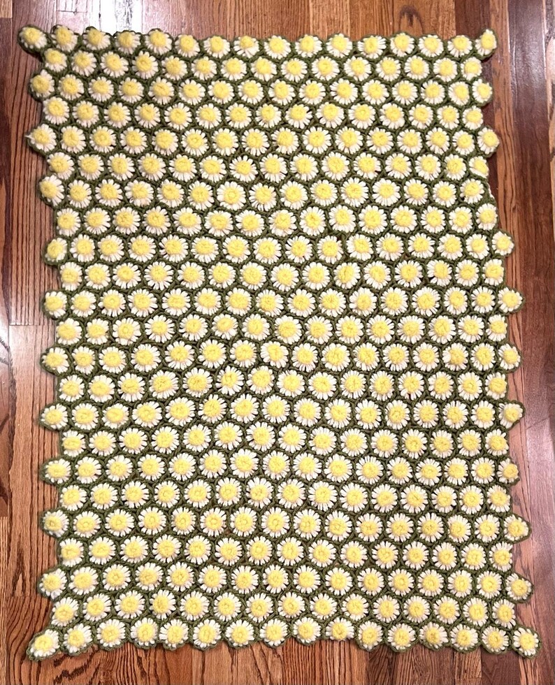 3D Granny Daisy Afghan Throw Blanket Crochet Green Yellow White
