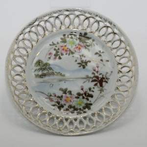 Vintage Lattice Edge Floral Plate