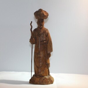 Vintage Hand Carved Wooden Asian Figurine: Man