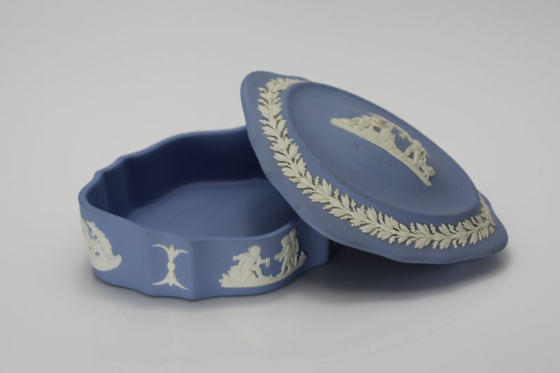 Wedgewood Covered Trinket Dish