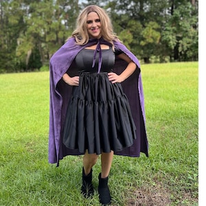 Halloween velvet cape, Halloween cloak, velvet cloak, Witch cape, witch sisters cape