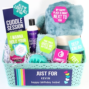 Cesta de regalo de toque físico, regalo de aniversario, para él, descarga instantánea, cesta de regalo, kit de abrazo, tarjetas Punny