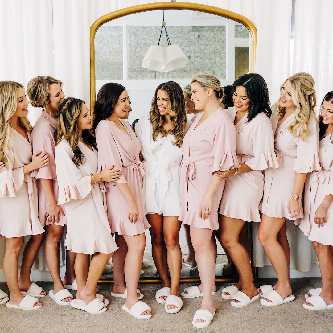 Bridesmaid Robes/ Bridal Wedding Robes/ Bridesmaid