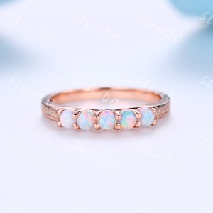 Danity Opal Ring, Opal Diamant Matching Band, Weißer Feueroopal Ehering, 14K Roségold Stapelring, Zarter Ring, Jahrestag Geschenk
