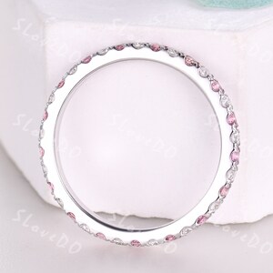 Rosa turmalin moissanit full evighetsring: Stapelring i vitt guld bild 6