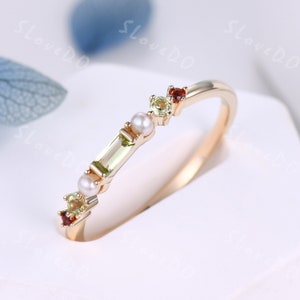 Vintage Peridot Wedding Band: Baguette Cut 14k Gold Stacking Ring