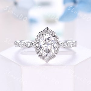 Art deco 6x8mm Oval Moissanite Ring 14K White Gold Ring Vintage Antique Halo Moissanite Diamond Wedding Band Bridal Promise Anniversary Gift