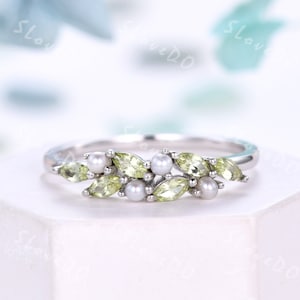 Aliança de casamento vintage com pérola peridoto natural, anel de ouro maciço, anel de peridoto marquise em cluster, anel com duas pedras de nascimento, aliança empilhável, presente para mulheres