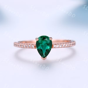 Green emerald engagement ring set rose gold emerald ring vintage diamond halo ring May birthstone ring 2pcs wedding ring set promise ring