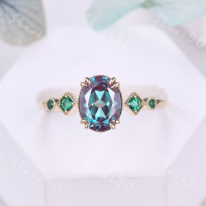 Color change Alexandrite engagement ring 14k solid gold emerald ring vintage Alexandrite ring for women Alexandrite jewelry bridal ring gift