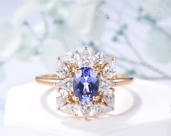 Oval Cut Natural Tanzanite Engagement Ring In 14K Yellow Gold Halo Moissanite Ring Luxury Anniversary Gifts Art Deco Inspired Cocktail Ring