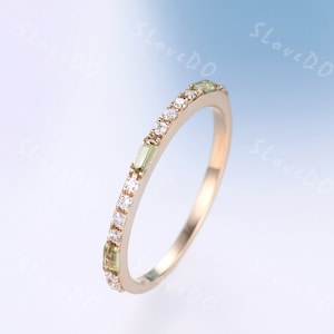 Peridot Ring,Peridot Diamond Band,August Birthstone Ring,Yellow Gold Stacking Ring,Tiny Peridot Ring,Mother&#39;s Ring,Green Gemstone Ring Gift