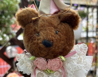 Harlekin Anhänger: Rosen und Spitze
