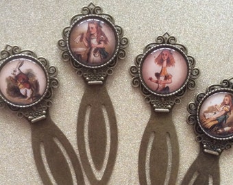 Alice in Wonderland gift ideas,Alice in Wonderland gift ideas,Alice in Wonderland stocking fillers,Alice White Rabbit Bookmark,Bookworm gift