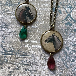 Horse Pendant ,Horse Necklace,Horse lover gift ideas,Vintage Horse jewelry,Horse Gifts for her,Horse accessories,Horse lover gifts,Horse fan