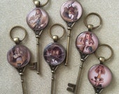 Alice in Wonderland Keyring,Alice in Wonderland Keychain,Alice in Wonderland Cheshire Cat Keyring,Alice White Rabbit Keychain
