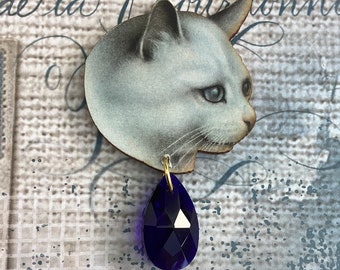 Wooden White Cat Pin,Statement cat Brooch,Whimsical cat lover gift,White Cat Badge, Cat Jewellery,Cat gift ideas, Wooden Cat pin,Cat fan