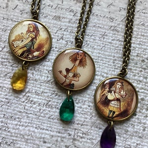 Alice in Wonderland necklace,Alice in Wonderland pendant,Alice in Wonderland lover gift ideas,Alice in Wonderland Gifts,Alice in Wonderland
