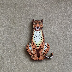Geparden Anhänger, Geparden Pin, Geparden Abzeichen, Geparden Brosche, Safari Tier Brosche, Schmuck aus Holz, Geparden Geschenk