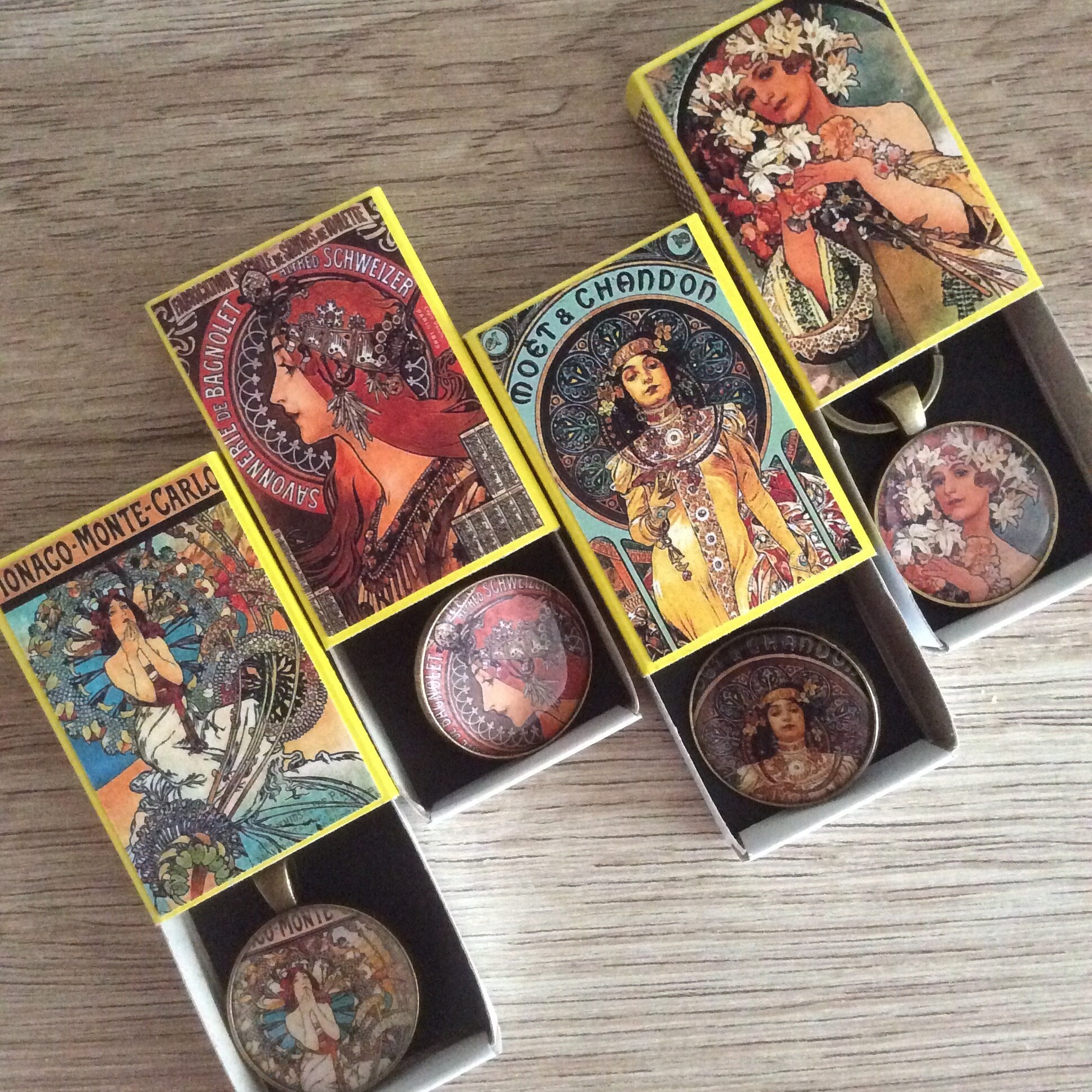 Alphonse Mucha Gifts,mucha Pendant,alphonse Mucha Brooch,mucha