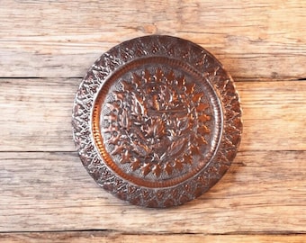 Vintage Repousse Metal Wall Art Hanging of Decorative Birds Leaves Floral Edges Wall Tray 15" Decorative Collectible