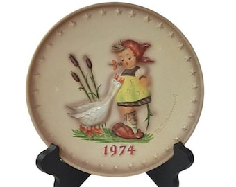 Vintage MJ Hummel Goebel Annual Plate 1974 Goose Girl-Hum #267 Collectible~Cute