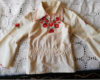 True Vintage 1940s cream lace blouse peasant blouse floral embroidered blouse folk blouse