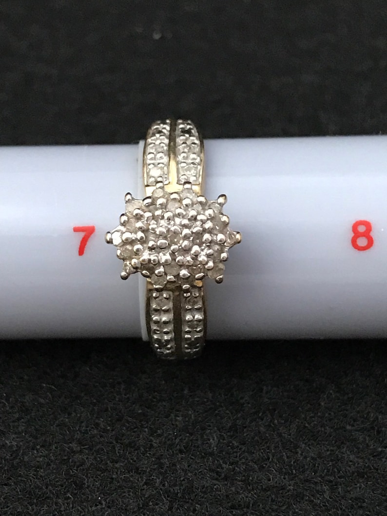 Ladies 10k gold diamond ring